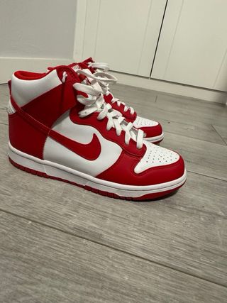 Nike Dunk High Rojo y Blanco