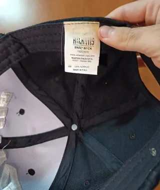 Gorra Atlantis original broche snapback.