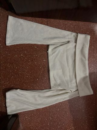 Top blanco escote Bardot manga acampanada