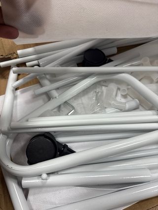 Carrello per vestiti con ruote in metallo