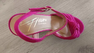 Zapatos tacón fucsia nudo. N. 36
