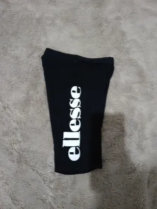 Mallas cortas Ellesse talla 32
