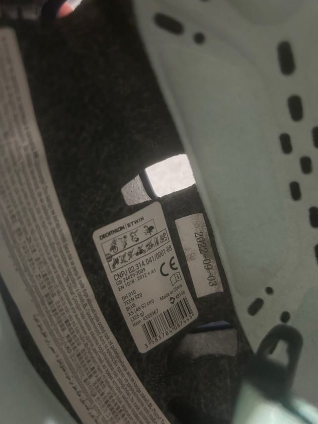 Casco Btwin per bambini blu e verde