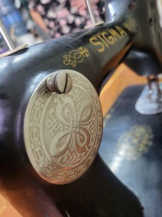 Máquina de coser SIGMA