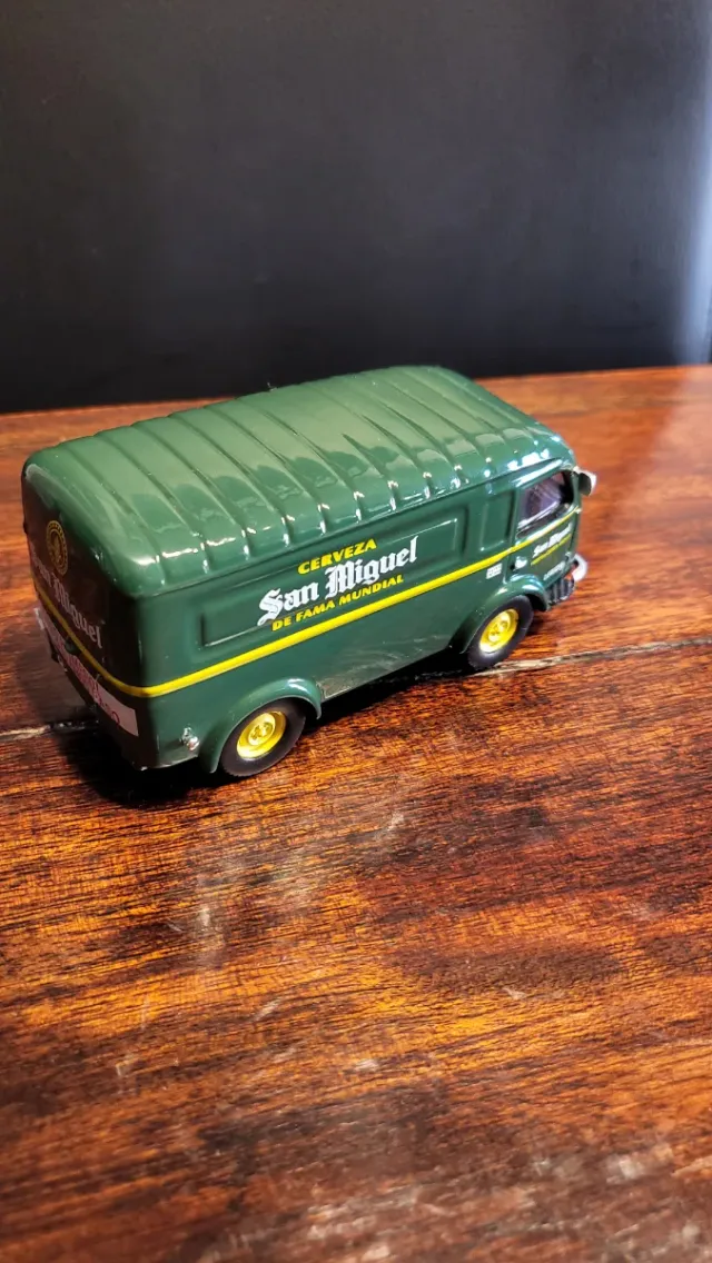 Furgoneta Renault San Miguel Cerveza