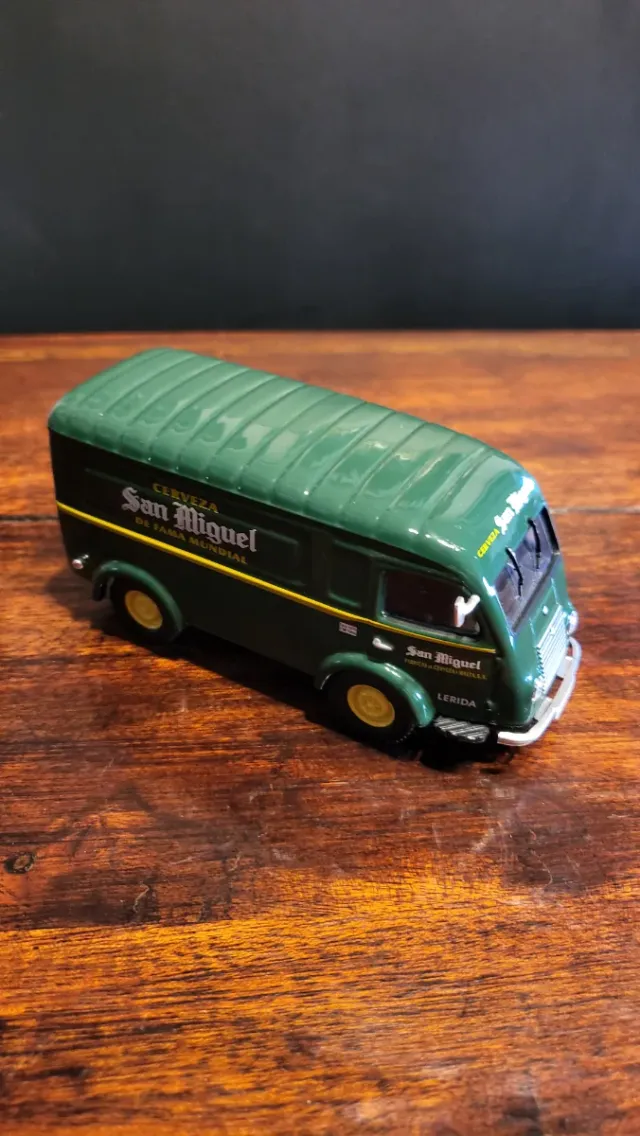 Furgoneta Renault San Miguel Cerveza