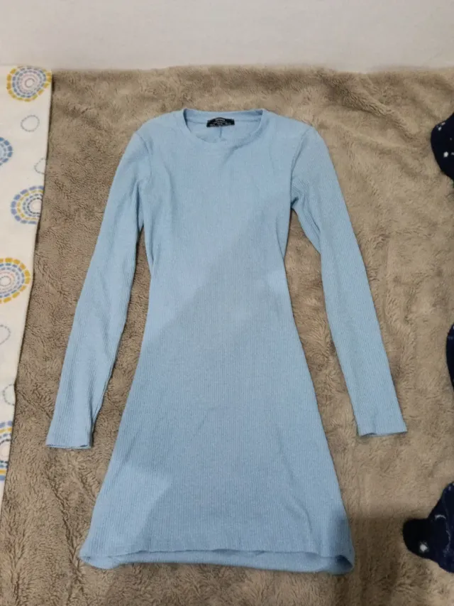 Vestido Bershka azul manga larga