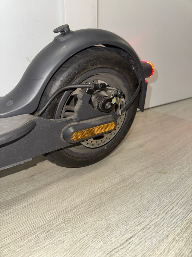 Xiaomi Mi Electric Scooter Essential