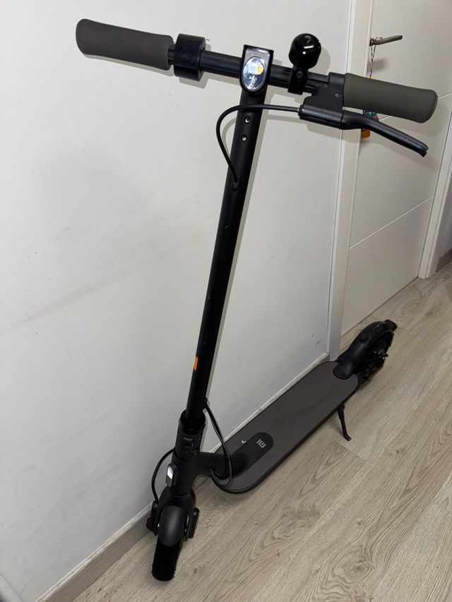 Xiaomi Mi Electric Scooter Essential