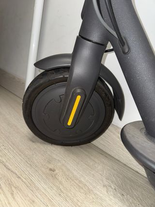 Xiaomi Mi Electric Scooter Essential