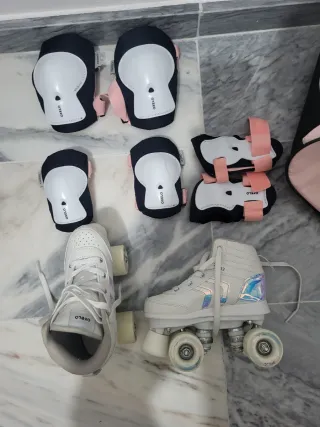 Patines Oxelo Blancos Talla 32 + Protecciones