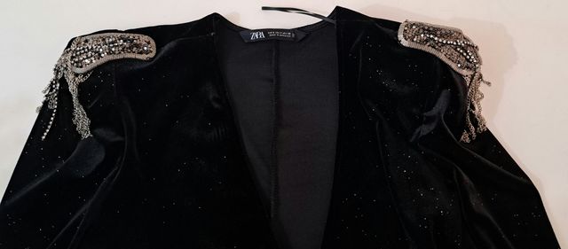 Body terciopelo Zara con hombreras