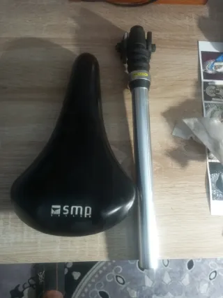 Sillín SMP con tija de suspensión