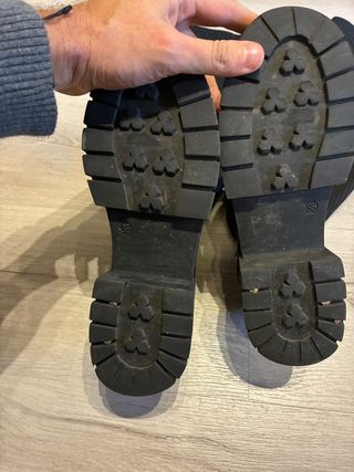 Botas altas negras con suela track