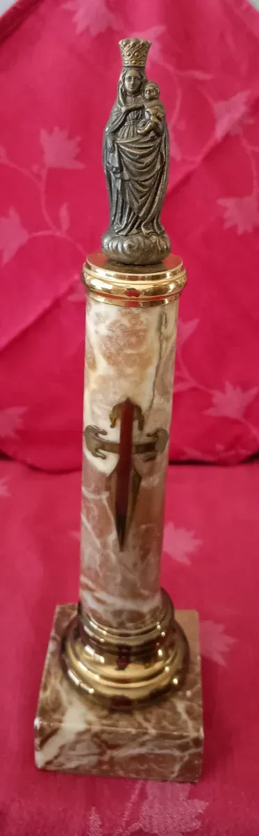 Virgen del Pilar con pedestal