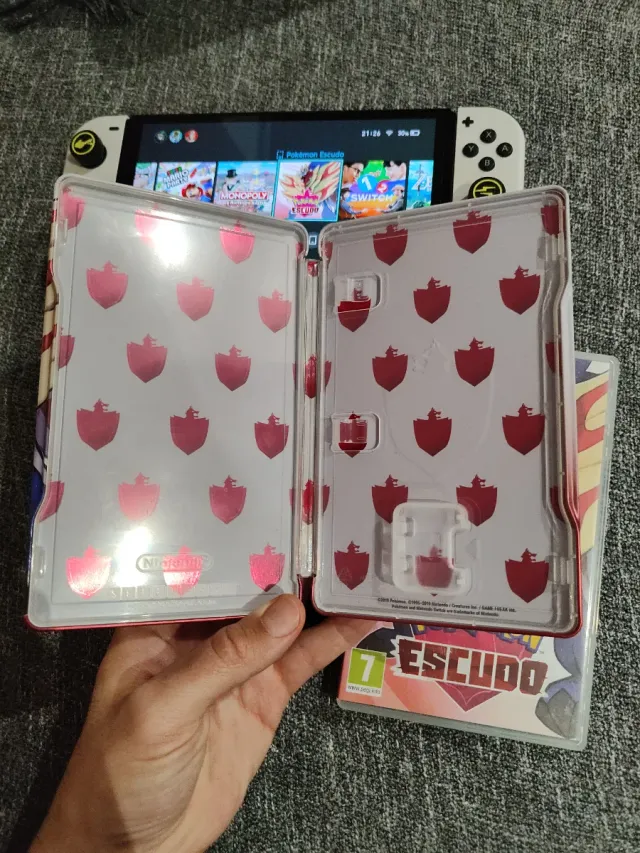 Pokémon Escudo + Steelbook Nintendo Switch