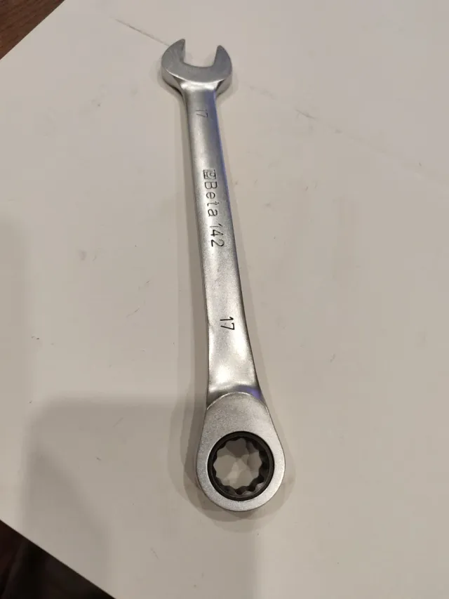 Llave Mixta Carraca Beta 17mm Acodada