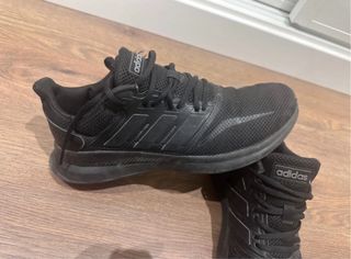 Deportivas Adidas Negras