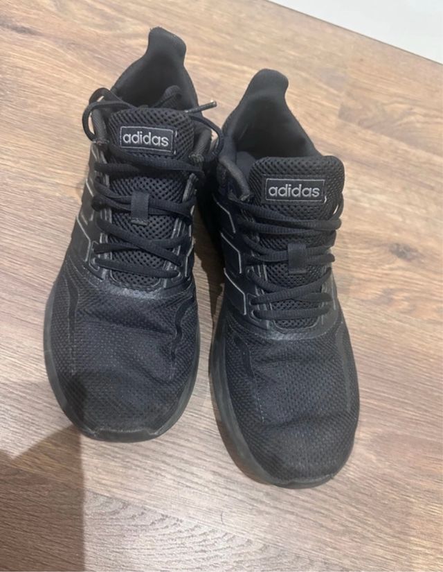 Deportivas Adidas Negras
