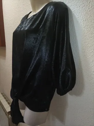 Camisa negra mujer con nudo