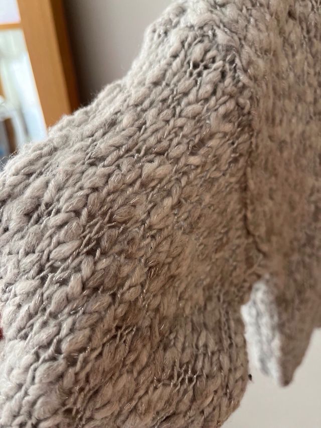 Jersey Hollister cuello alto gris plateado