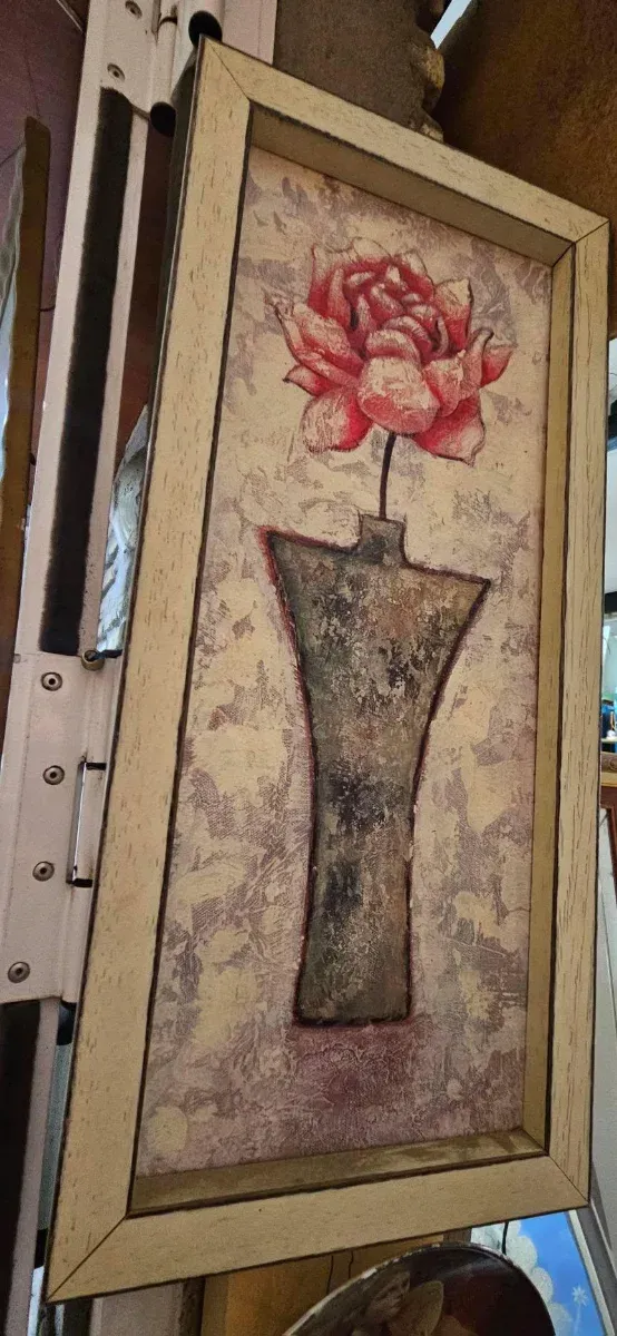 Cuadro pintado a mano rosa roja