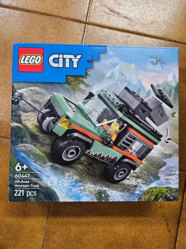 LEGO City Camión Montaña 60447
