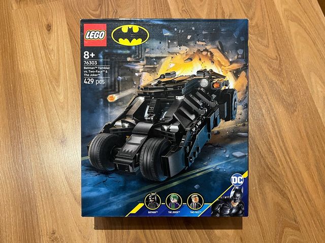 LEGO Batman 76303 Tumbler vs Two-Face Joker