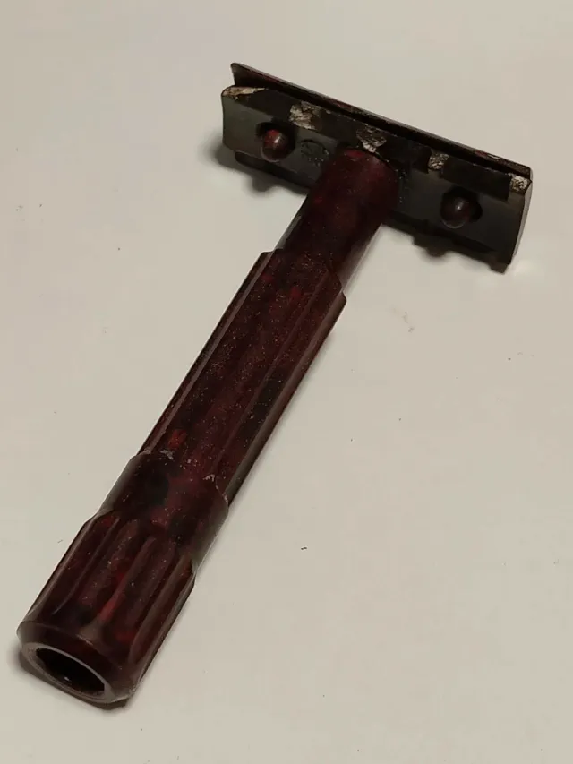 Rasoio in bachelite anni '30 Italia