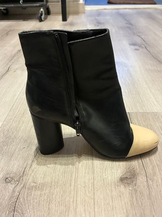 Botines tacón negro y beige