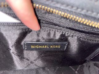 Bolso Michael Kors Negro y Dorado