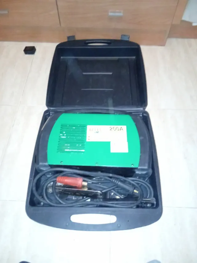 Soldador Inverter ARC-200 200A