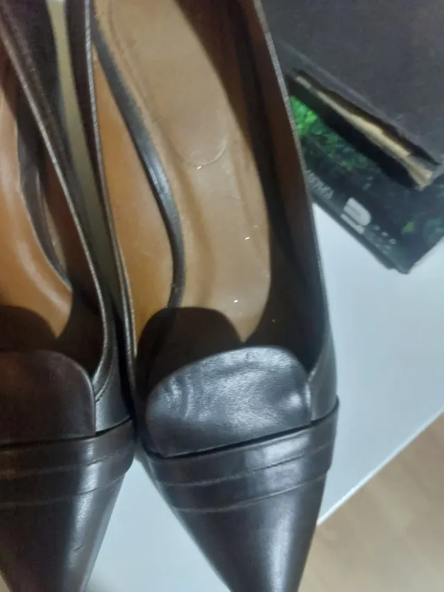 Zapatos de tacón marrones