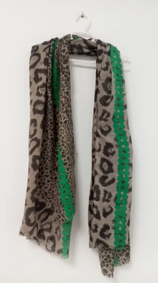 Bufanda pañuelo estampado animal print