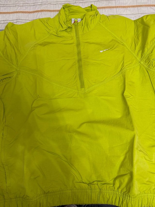 Sudadera Nike con Capucha Verde y Amarilla