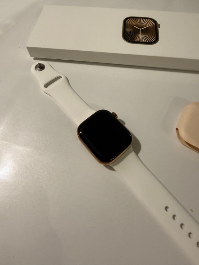 Apple Watch 10 42mm Titanio Oro GPS+Celular