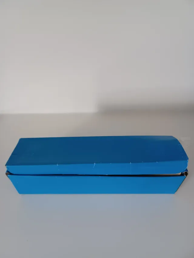 Gramil con base azul y varilla