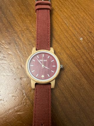 Reloj One Oak Madera y Correa Roja