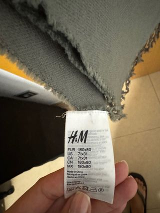 Bufanda gris con flecos talla 180x80