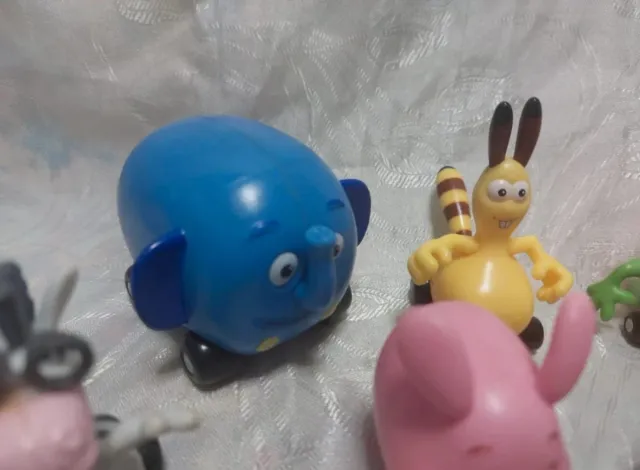 Juguetes de la Jungla sobre Ruedas