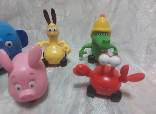 Juguetes de la Jungla sobre Ruedas