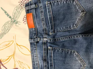Pantalones vaqueros mujer azules con bordado