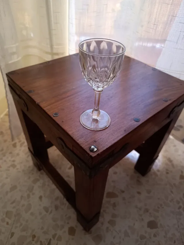 Juego de 8 copas de licor pequeñas