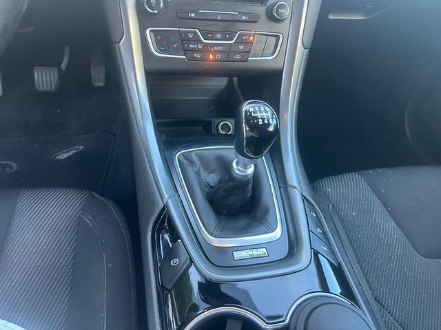 Ford Mondeo 2.0CDTI 150CV MOD TITANUIN ETIQUETA C