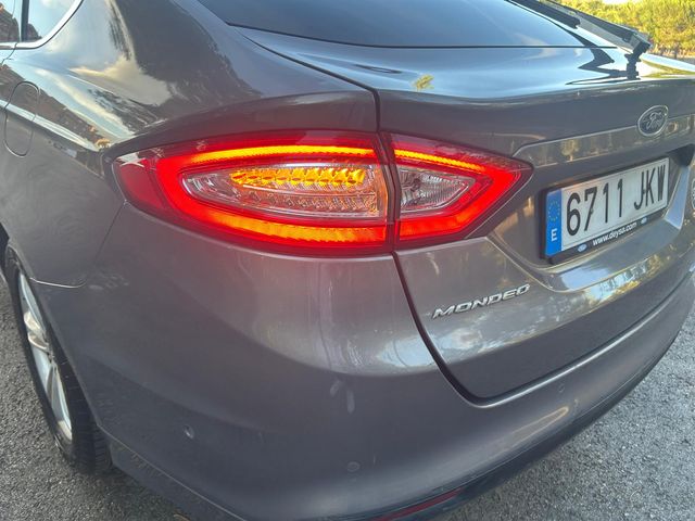 Ford Mondeo 2.0CDTI 150CV MOD TITANUIN ETIQUETA C
