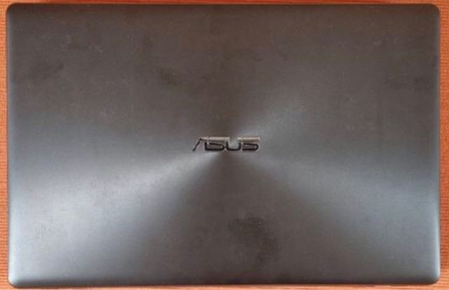 Portátil Asus A550CA Plata y Negro