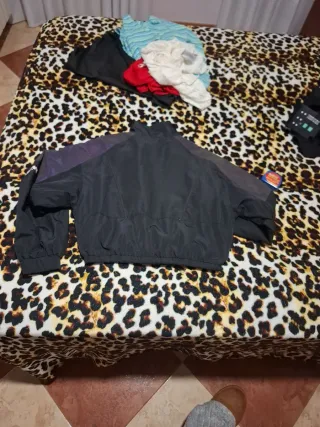 Chubasquero ,corta vientos