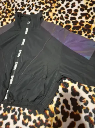 Chubasquero ,corta vientos