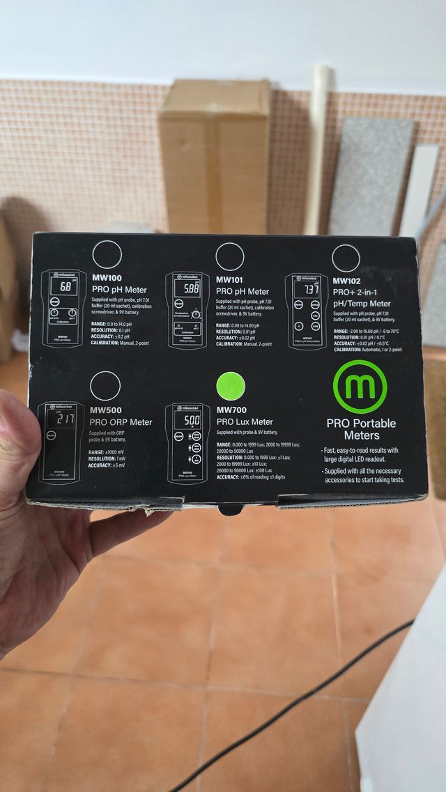 Medidor Lux Milwaukee MW700 NOVO