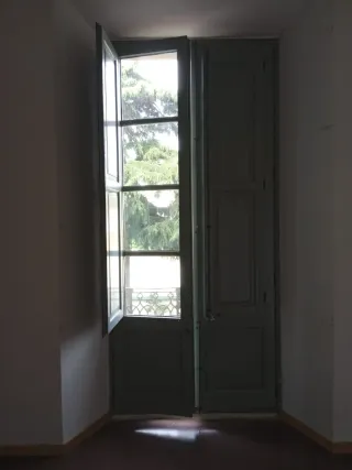 Puertas de madera antiguas (más de 100 años)